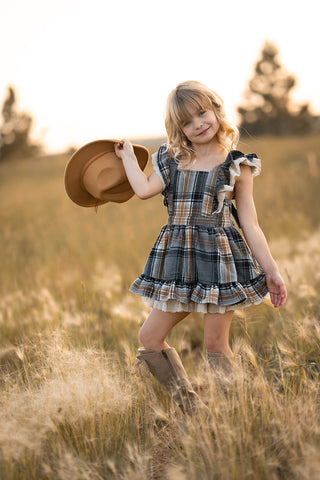 PINAFORE SET {WALNUT HILL} RTS