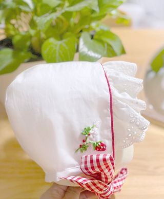STRAWBERRY SCARLETT BONNET RTS